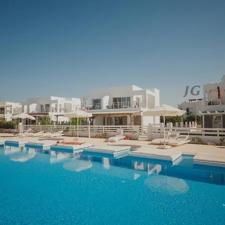 апартаменты. жилой комплекс на берегу. аквапарк* Apartment