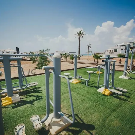 апартаменты. жилой комплекс на берегу. аквапарк* Apartment Boghaz